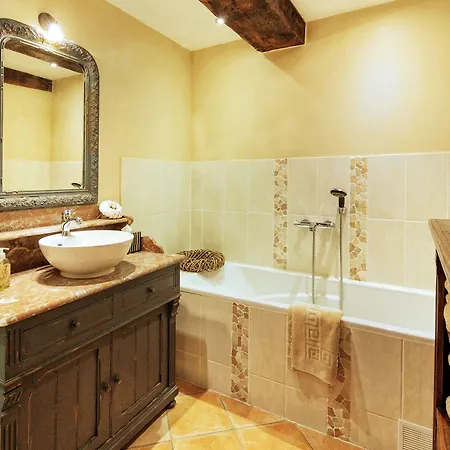 Le Cuisinier En Combraille Maison d'hôtes Vergheas