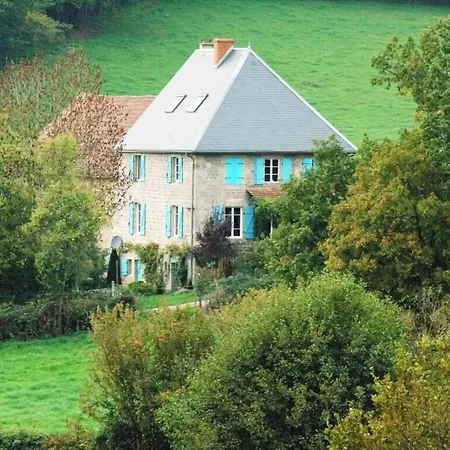 Holiday home Le Cuisinier En Combraille Vergheas