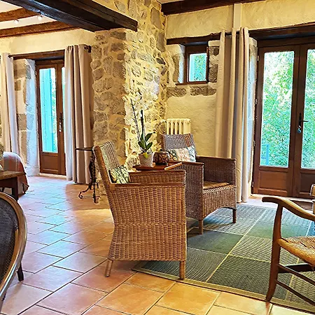 Holiday home Le Cuisinier En Combraille