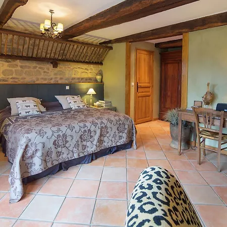 Le Cuisinier En Combraille Guest house 3*