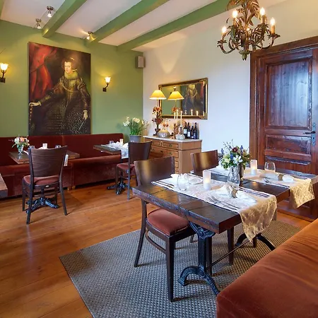 Le Cuisinier En Combraille Guest house Vergheas