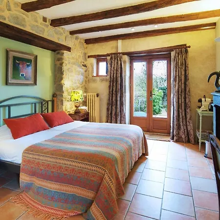 Maison d'hôtes Le Cuisinier En Combraille 3*